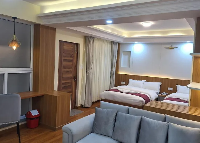 Batuwa Homes Hotel